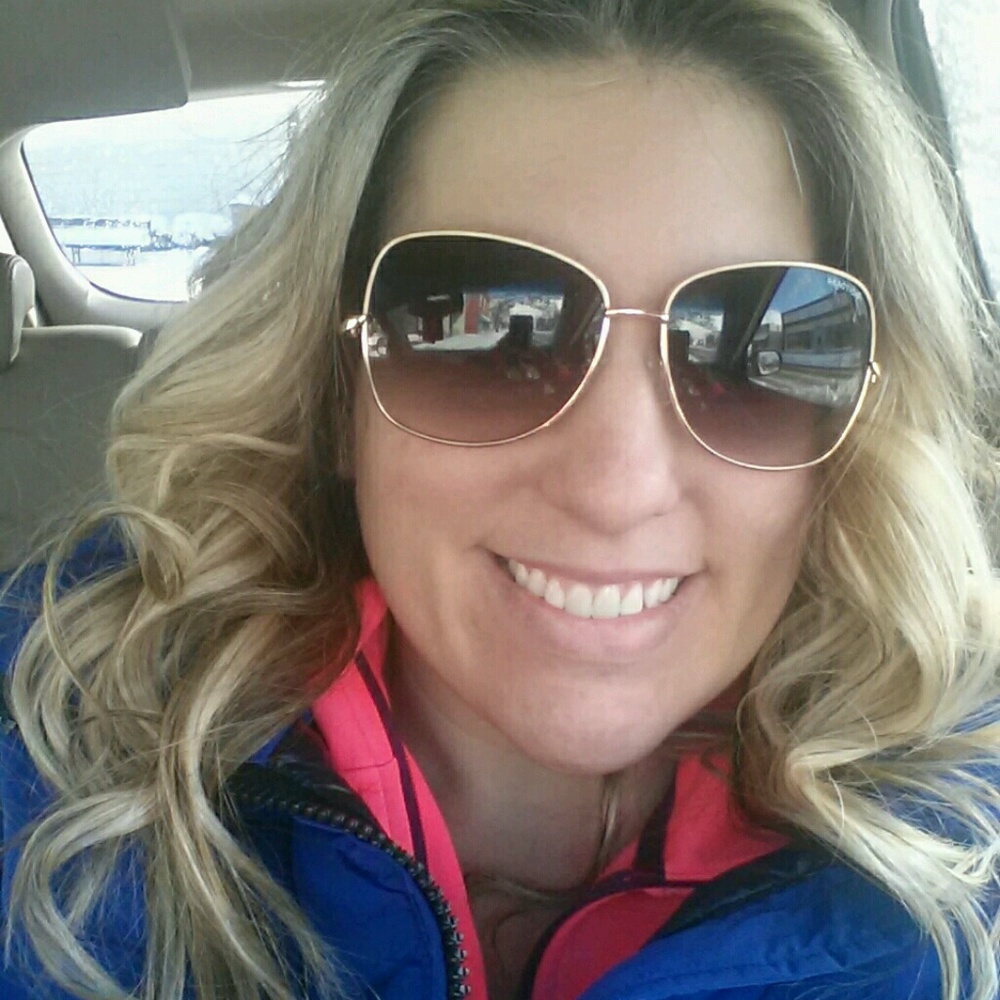 Meet your Posher, Brittney